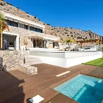 Guest Karin In Villa